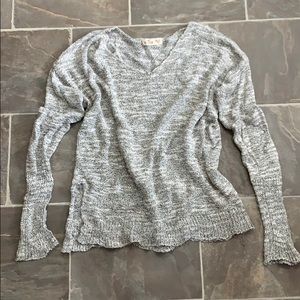 Hollister heathered grey knit Sweater shirt